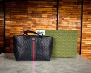 GUCCI_GG_OPHIDIA_BIG _TOTEBAG_WITH_OG BOX&